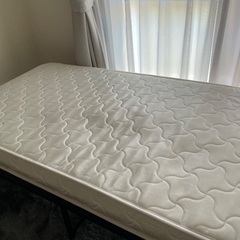 シングルベッドの画像