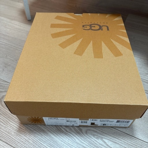 UGGのレオパード柄ムートンブーツ