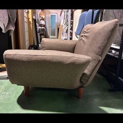 札幌限定配送/お引き取り可◆家具◆脚付きコンパクトソファ/リクライニング◆布製◆W130 D74 H68の画像