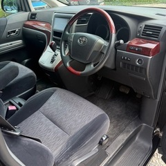 平成23年　トヨタアルファード　83,990km 車検８年／3月の画像