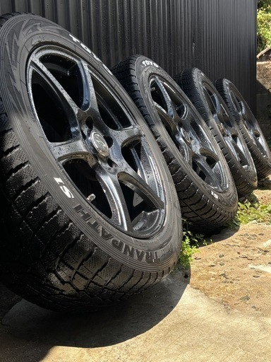 タイヤ　ホイール 　4本セット　18インチ　今月まで　SUV デリカ　ミニバン　などなど　1本新品タイヤ　スタッドレスタイヤ