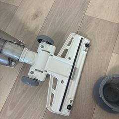 サイクロンスティッククリーナー の画像