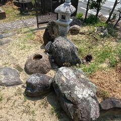 庭石 灯篭 大小 引き取り限定の画像