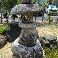 庭石 灯篭 大小 引き取り限定の画像