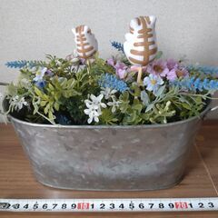 ☆　フラワーポット　ハンドメイド　アレンジ　寄せ植え　ガーデンピック　猫　ブリキ缶　☆の画像