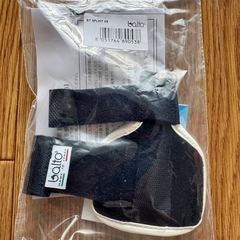 犬用手根関節サポーターの画像