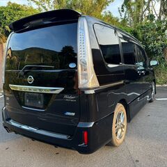 【禁煙車】日産セレナ 2.0ライダー ブラックL S-HYBRID 両側パワースライドドア・アルパインフリップダウンモニター・リモコンエンジンスターター・ドアロック連動電動格納ドアミラーの画像