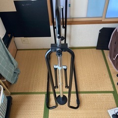 子供用鉄棒の画像