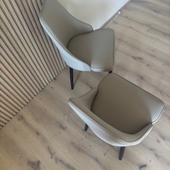 新品24000円の商品　購入したばかり　イス　椅子　チェア　セット　ダイニングの画像