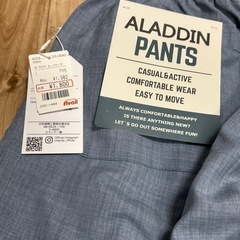メンズ新品バルーンパンツ＆VネックTシャツの画像