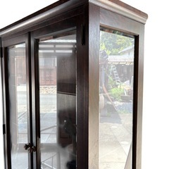 北海道民芸家具　ガラスキャビネット 本棚 食器棚 ディスプレイ棚の画像