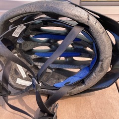 bellサイクルヘルメットの画像