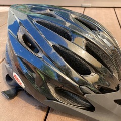 bellサイクルヘルメットの画像