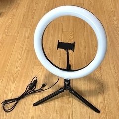 LEDリングライトスマホスタンドの画像
