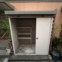 イナバ INABA 物置 MBX スチール 鍵なし W187×D115×H206cm ※解体済み ※直接引き取り限定 ※足立区柳原の画像