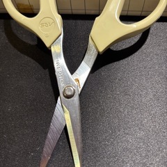万能ばさみの画像