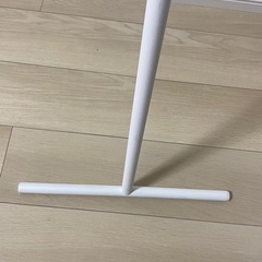 ハンガーラックの画像
