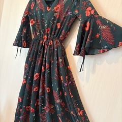 レディース レトロでオシャレなワンピース4点セットの画像