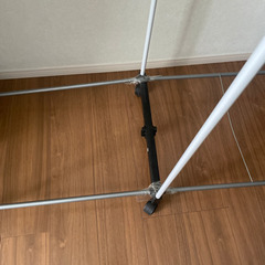 ハンガーラックの画像