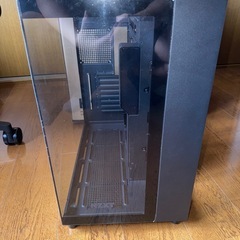 NZXT H9 Elite 2層構造 ミドルタワー PCケース 強化ガラスモデル Black の画像