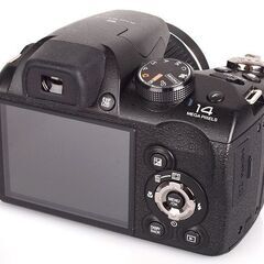 広角24mm～望遠576mmの光学式24倍ズームレンズ搭載！ハイビジョン画質での撮影も可能で、細部まで美しく描写の画像