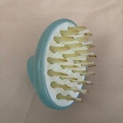 シャンプーブラシ　汚れありの画像
