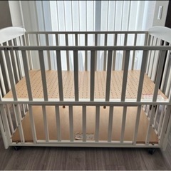 
ベビーベッドの画像