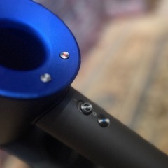 【美品】Dyson Supersonic スタンド&アタッチメントセットの画像