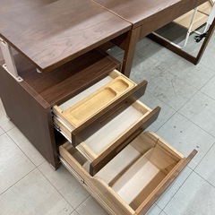 ⭐︎美品⭐︎コイズミ　デスク&ブックラック&ワゴン3点セットの画像