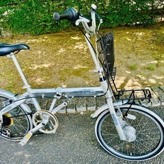 折りたたみ自転車の画像
