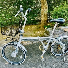 折りたたみ自転車の画像