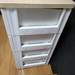 美品★4段チェストの画像