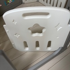 ベビーサークルの画像