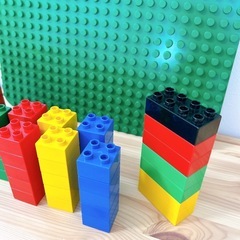 レゴ デュプロ 【廃盤品】特大(38×38)基礎板（緑）10980 ブロック60個ほどの画像