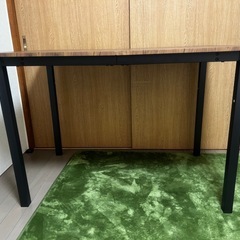 机　ダイニングテーブル
の画像