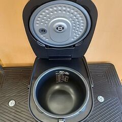 美品!!【5.5合 銘柄炊きIHジャー炊飯器 2018年製】アイリスオーヤマ KRC-IE50-B 極厚火釜 米屋の旨み IH炊飯器 IRIS OHYAMA 札幌 北20条店の画像