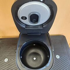 美品!!【5.5合 銘柄炊きIHジャー炊飯器 2018年製】アイリスオーヤマ KRC-IE50-B 極厚火釜 米屋の旨み IH炊飯器 IRIS OHYAMA 札幌 北20条店の画像