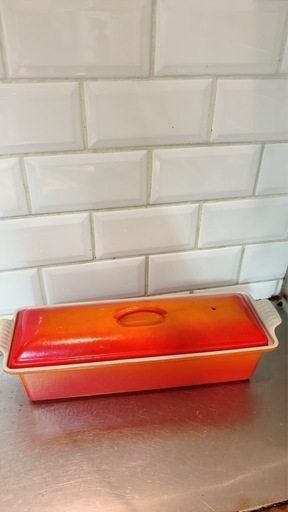 ル・クルーゼ　LE CREUSET　 テリーヌ型３２cm　オレンジ