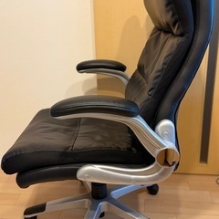 オフィスチェアの画像