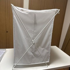 IKEA TORKIS トルキス ランドリーバスケット　洗濯かごの画像