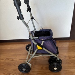 シニア用歩行器の画像
