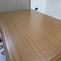 【美品✨】4人用ローテーブル（こたつ兼用・布団付き）の画像