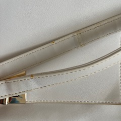 白いショルダーバック(中古品)いりませんか？の画像