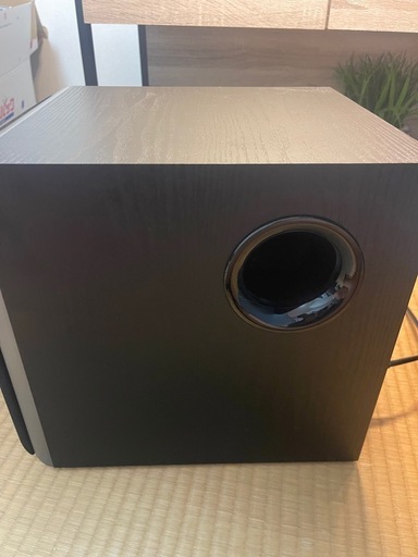 Edifier T5 70W 8インチ サブウーファー、インシュレーター付き EDIFIRE Edifier T5 サブウーファー 定格出力70W 8インチスピーカー