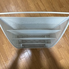金属製ブックスタンドの画像