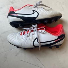 NIKE サッカースパイク　21.5センチの画像