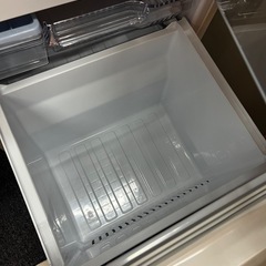 冷蔵庫　三菱　
MR-P15J-Wの画像