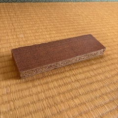 木製のダークブラウン長方形板の画像