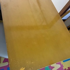 ダイニングテーブル　椅子二脚付きの画像