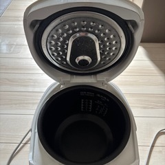 炊飯器の画像